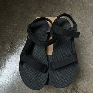 Black Teva Sandals